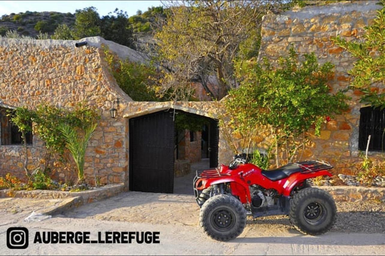 Auberge Le Refuge Aksri Екстериор снимка